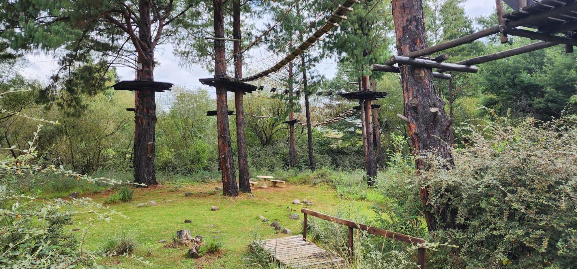Gooderson Drakensberg Gardens Golf & Spa Resort Exterior photo